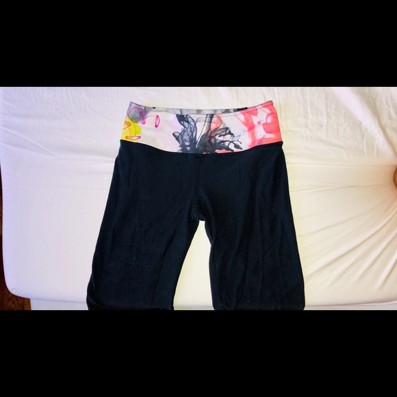 Lululemon flare pants groove size 4 - Picture 8 of 9